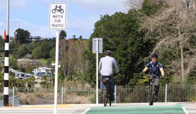 Cycling on Ngatai Road Cycling on Ngatai Road